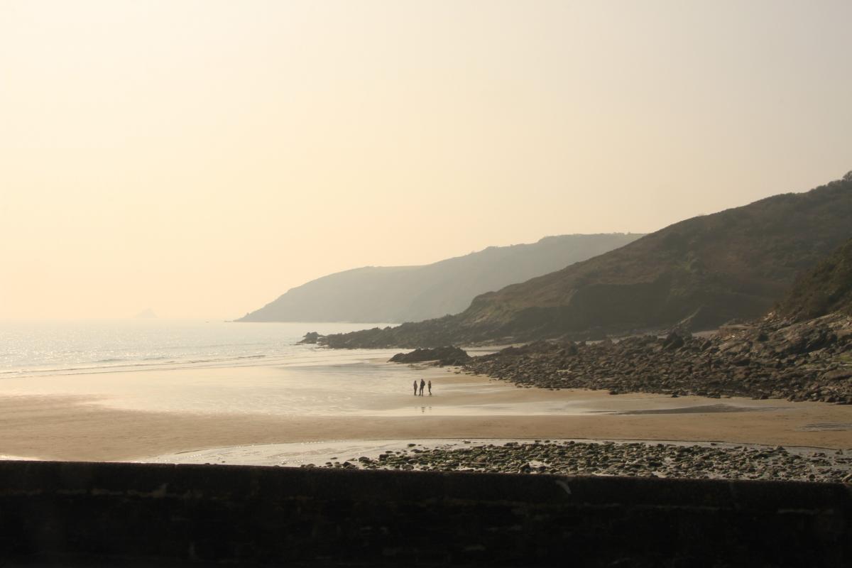 West Country Sailing. River estuaries, beaches and rockpools.