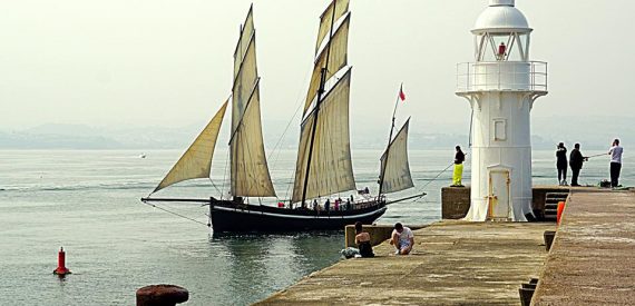 Grayhound leaving port by Peter Hunt