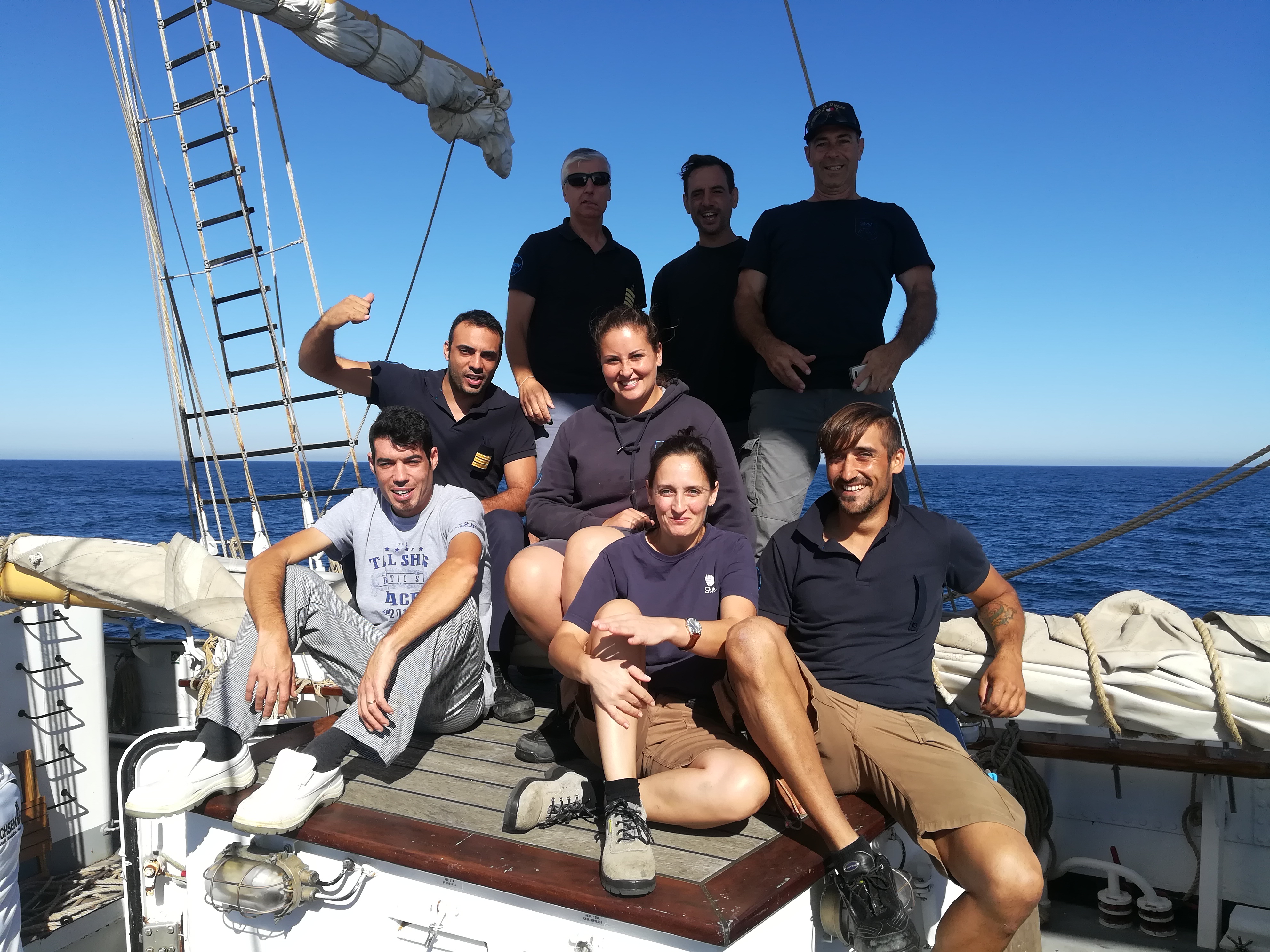 Santa Maria Manuela Crew to welcome you to their schooner