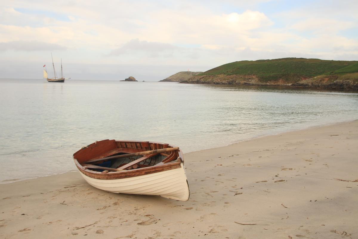 ships boat from Sailing lugger Grayhound, Sailing in the Isles of Scilly
