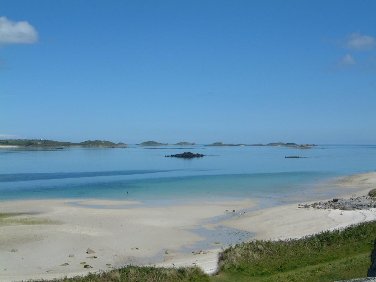 low tide view from Eastern Tresco sand flats by Will Wagstaff
