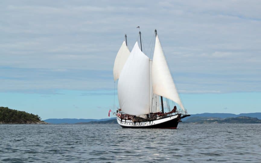 Trinovante with Classic Sailing