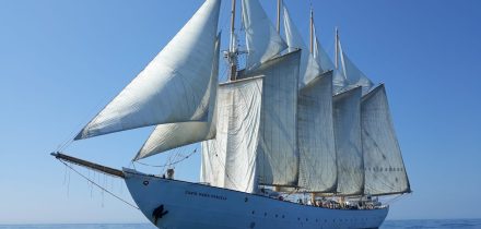 Santa Maria Manuela sailing